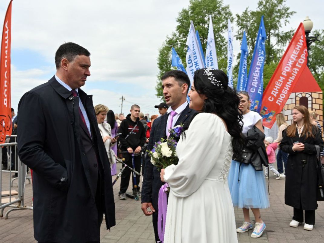 Иркутск с размахом, но без фейерверка, отметил День города